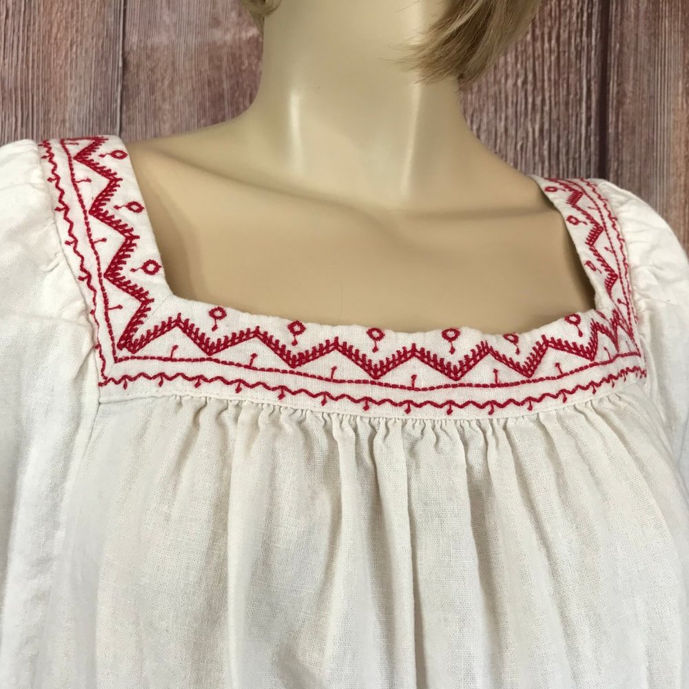 Universal Thread Peasant Top Large - image 3